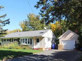 15 Shady Brook Ln, Springfield, MA 01118