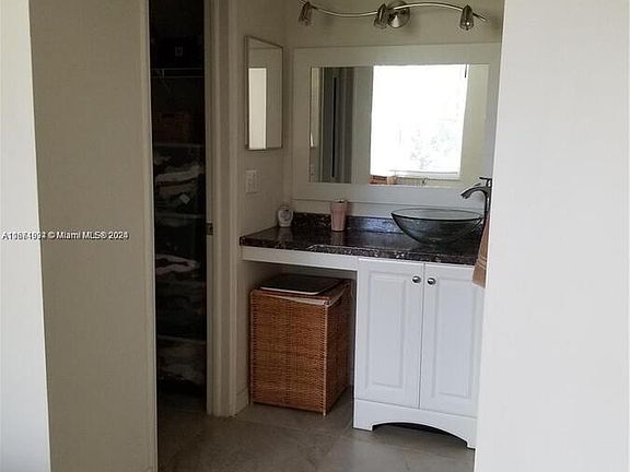 3rd image of 9411 Evergreen Pl APT 202