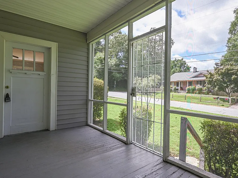 1095 Oconee St — Photo 7