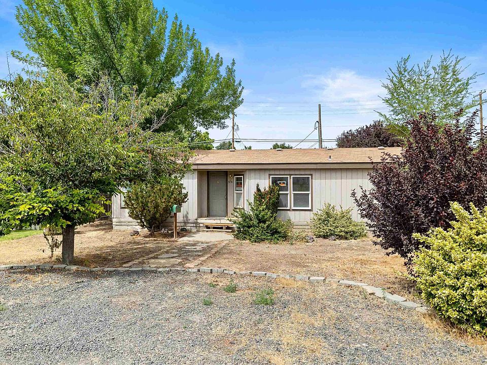 1st image of 218 E Avenue G