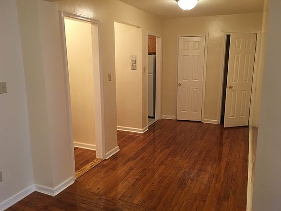 4th image of 9161 193rd St APT 1C