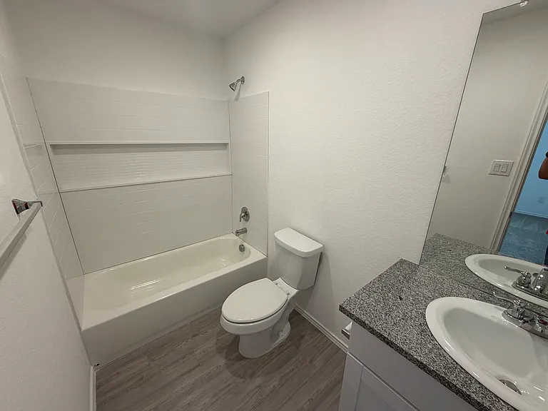 Barbarosa Rd — Photo 15