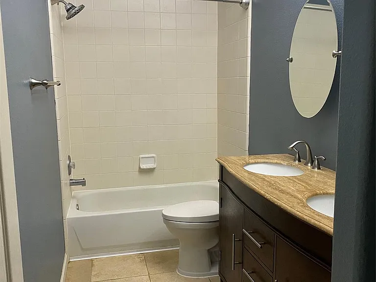 2714 Orchard Creek Ln — Photo 20