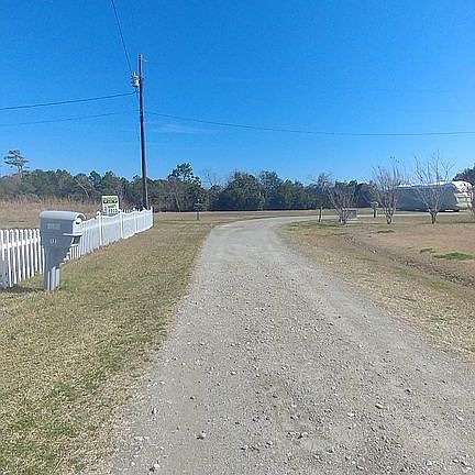 5th image of 123 Water Ln