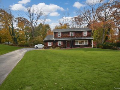 8 Rope Court, Melville, NY, 11747