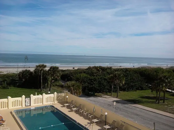 3060 N Atlantic Ave #4, Cocoa Beach, FL 32931