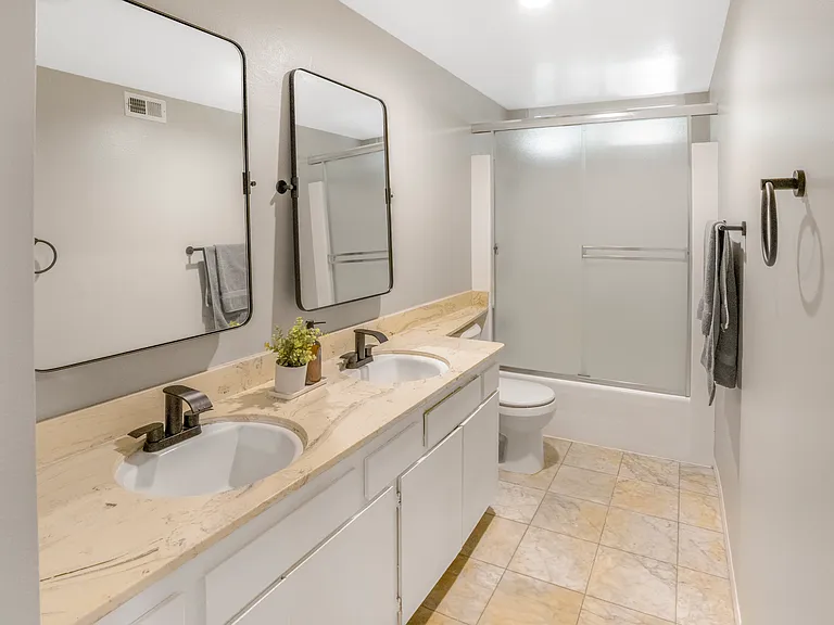 23721 Pasatiempo Ln — Photo 22
