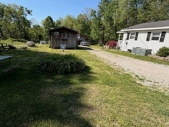 4th image of 207 Foley Rd