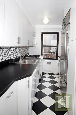 Rented by Halstead Real Estate | media 38