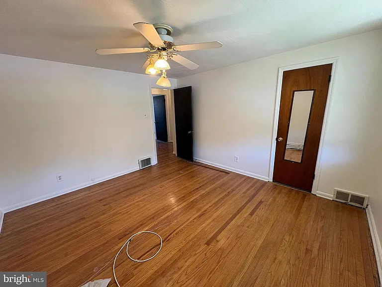 1053 Taylor Dr — Photo 11
