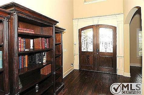 3rd image of 2629 King Arthur Blvd