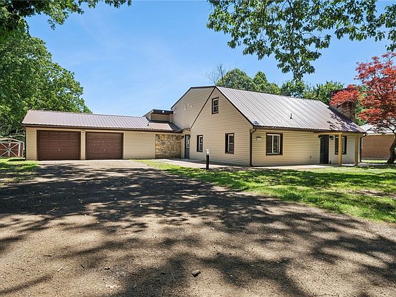 3rd image of 4531 Ridgeview Dr