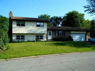 537 Dennis Dr, Deforest, WI 53532