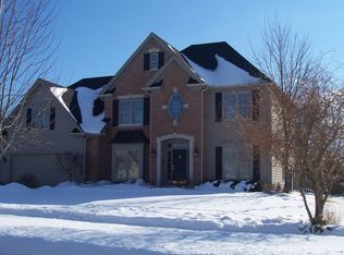 1376 Green Pheasant Ln, Batavia, IL 60510