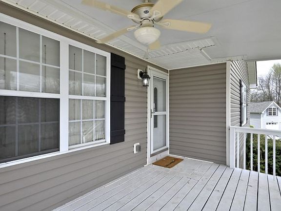 4th image of 1042 Red Apple Ct