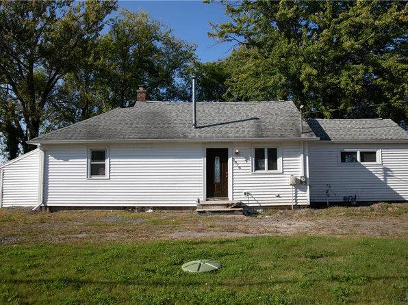 5878 W Wautoma Bch, Hilton, NY 14468