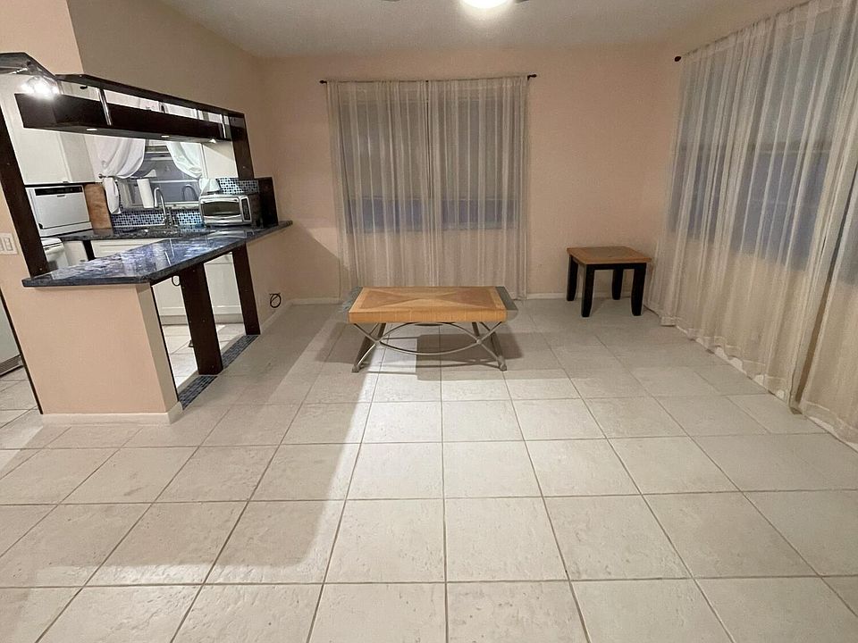 1st image of 192 Newport L