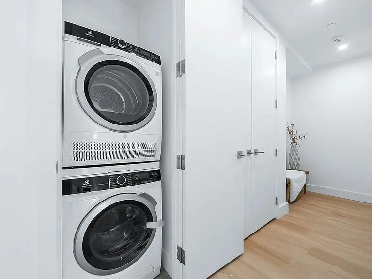 1457 Flatbush Ave #512 — Photo 7