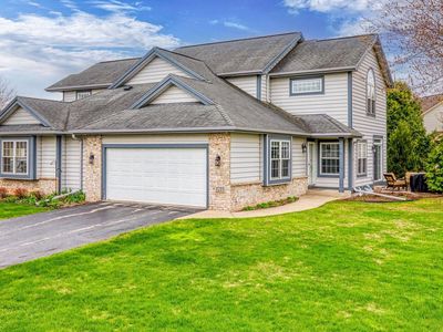 1215 CAMERON CIRCLE, Neenah, WI, 54956