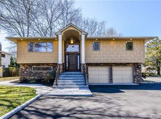 717 Old Bethpage Rd, Old Bethpage, NY 11804