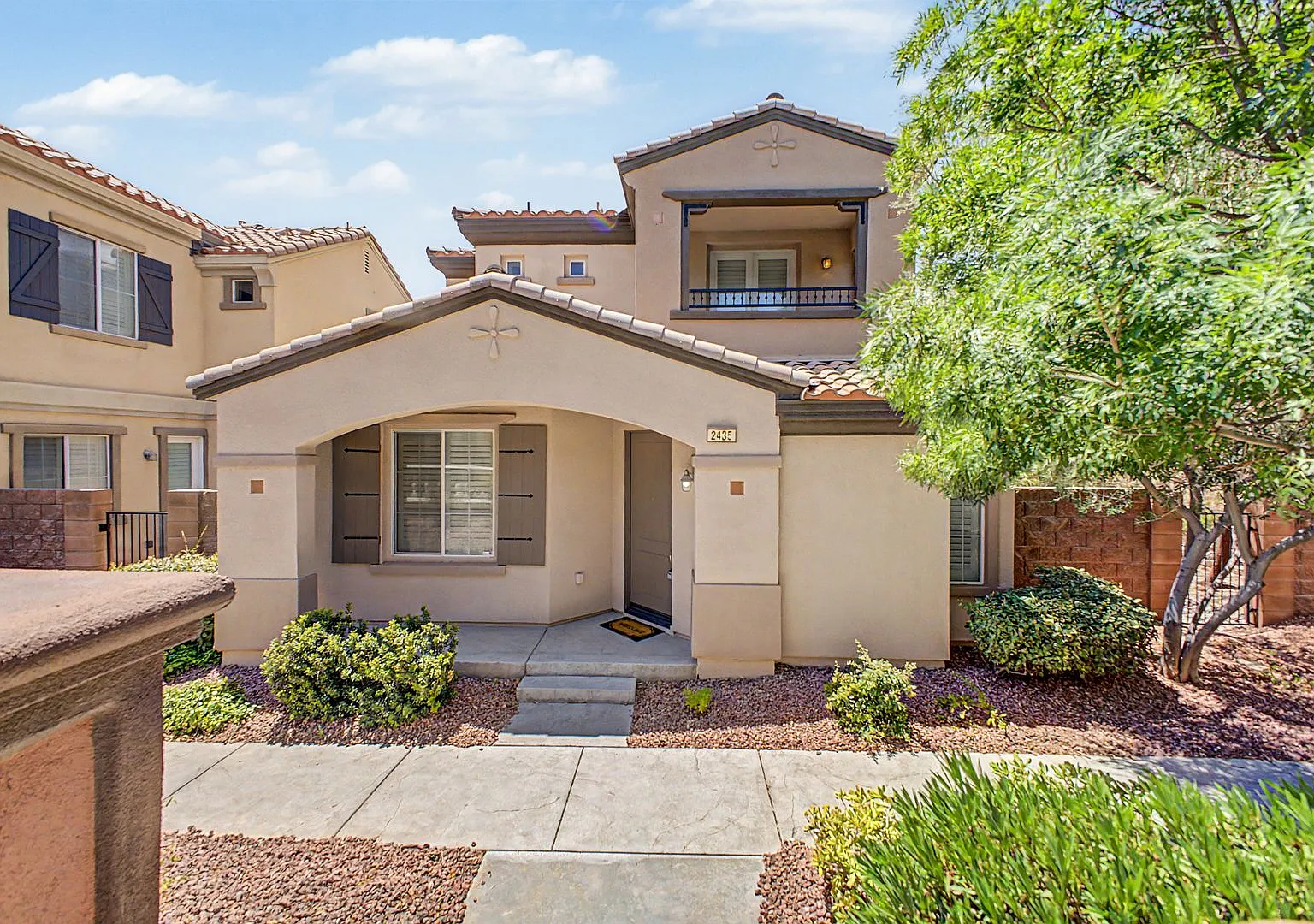 Guard gated home in the heart of Summerlin! — Photo 1