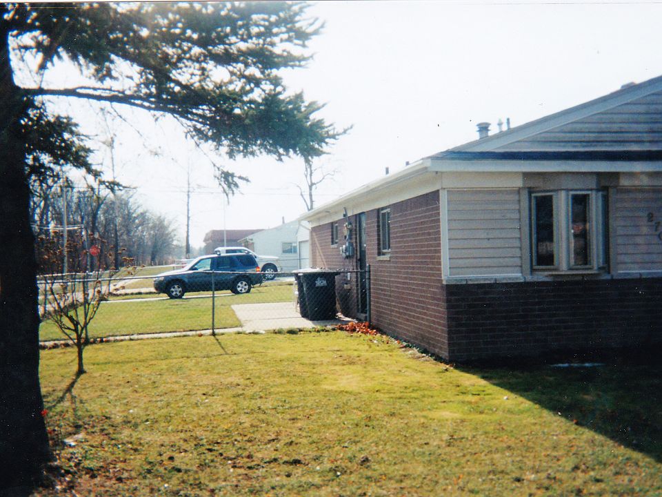 2nd image of 27007 Sally Ct