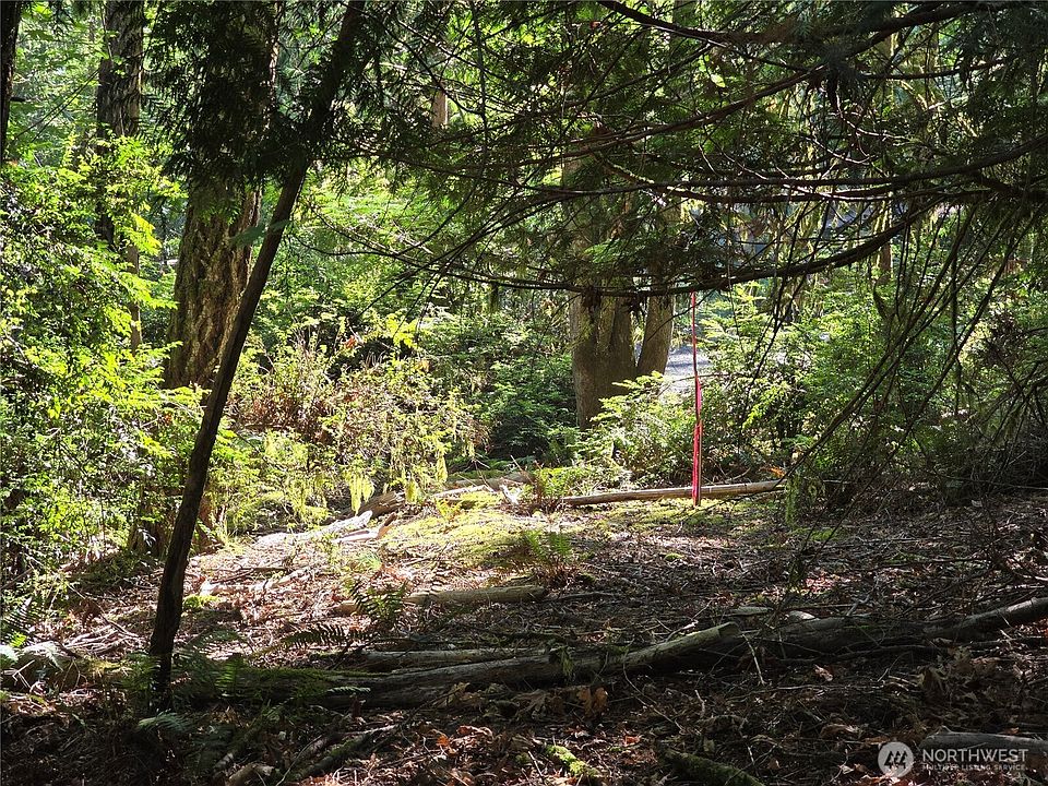 1st image of 655 E Pointes Drive E