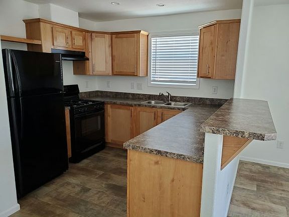 5th image of 1624 Palm St Unit 69