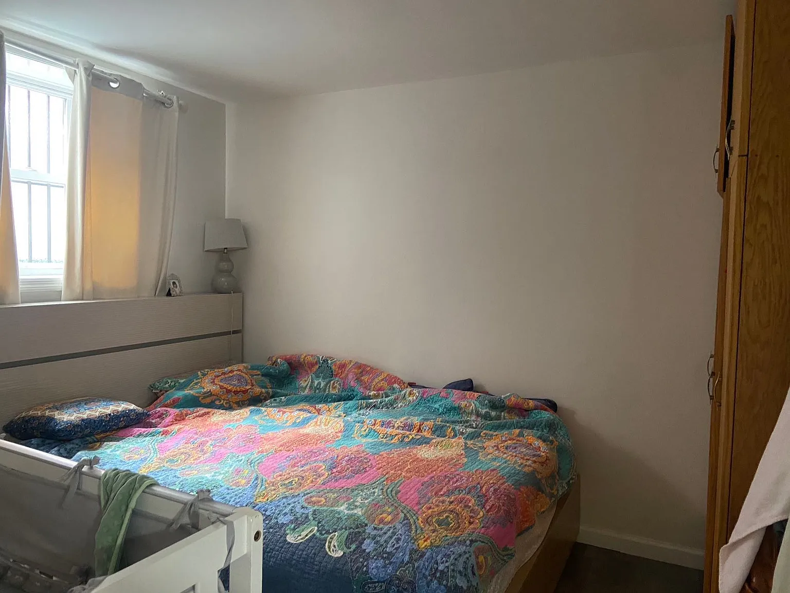 129, College Point — Photo 3