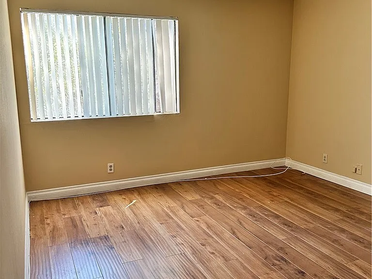 14801 Nordhoff St — Photo 9