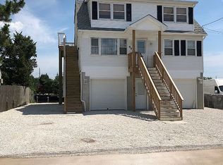 960 Jennifer Ln, Manahawkin, NJ