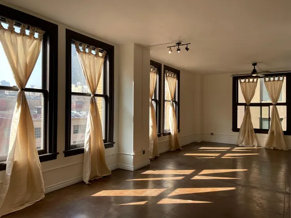 215 W 7th St, Los Angeles, CA