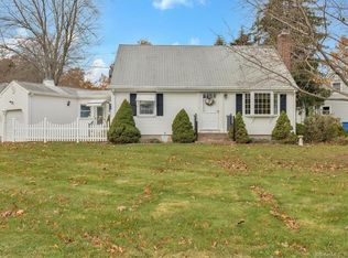 123 Fisher Rd, Middletown, CT 06457