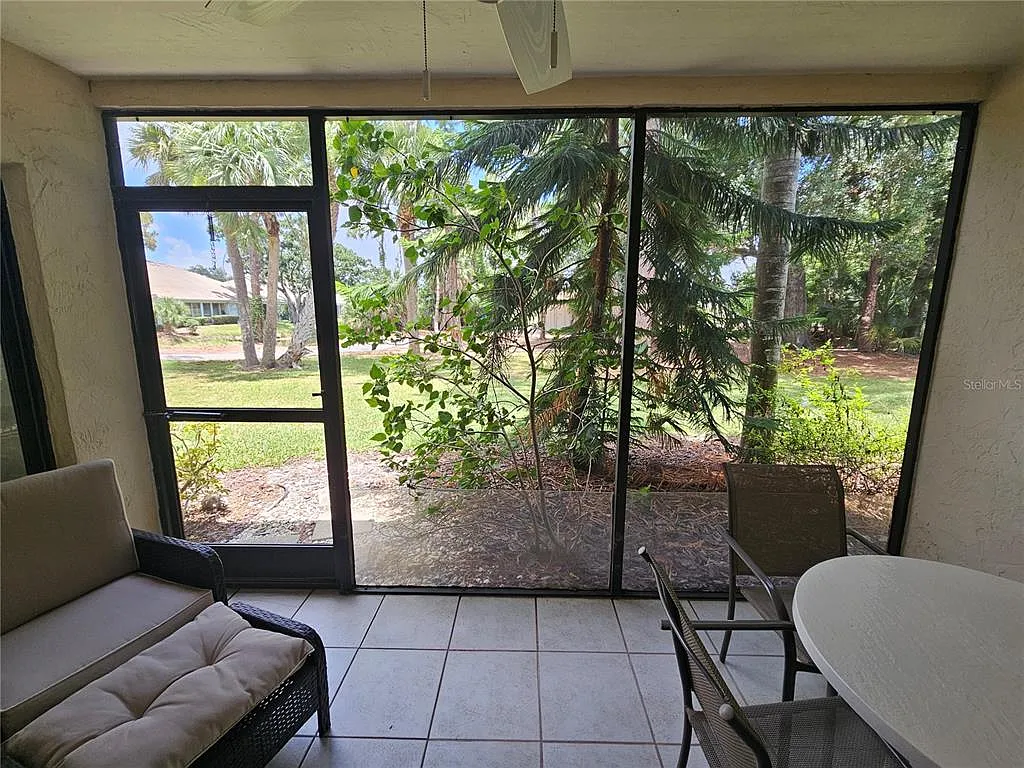 2 bed, 2.0 bath, 1145 sqft, $3,900 — Photo 3