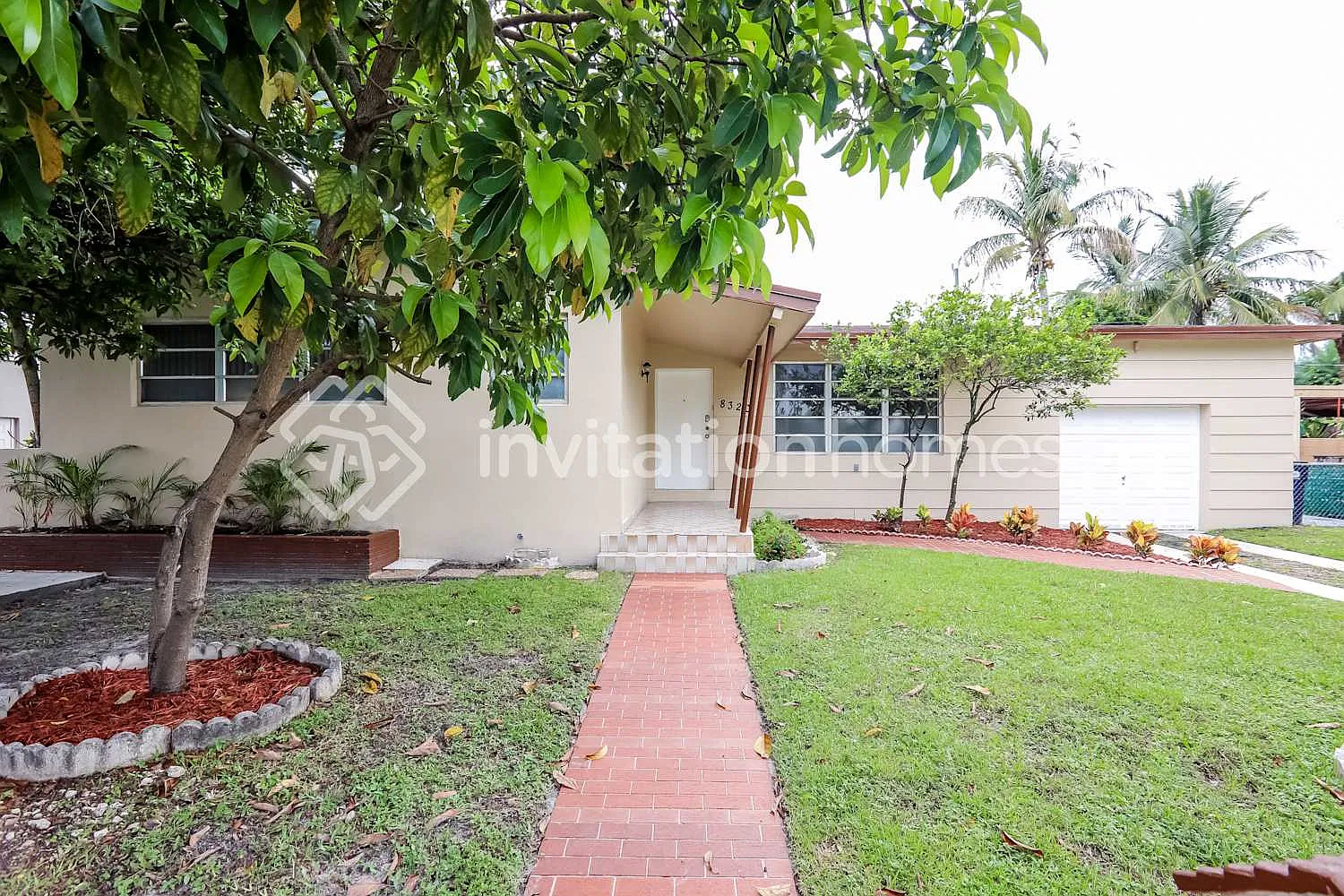 8320 SW 16th St Miami, FL 33155 — Photo 1