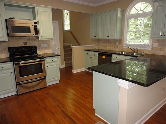 2nd image of 3407 Fairway Ct