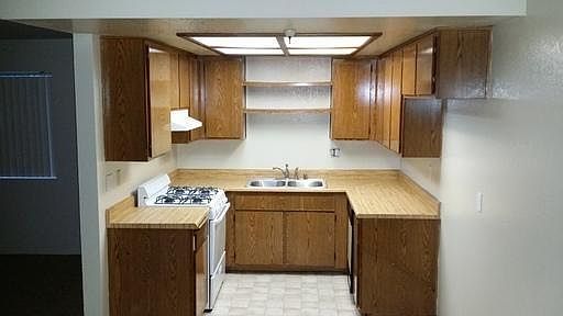 3rd image of 3137 139th St #102