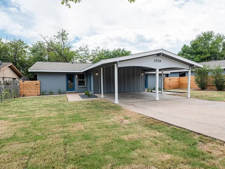 2526 Glen Springs Way — Photo 19