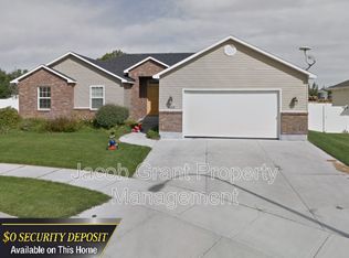 460 La Costa Dr, Idaho Falls, ID 83401
