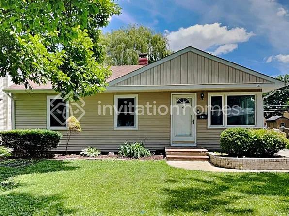 321 S Yale Ave, Addison, IL 60101