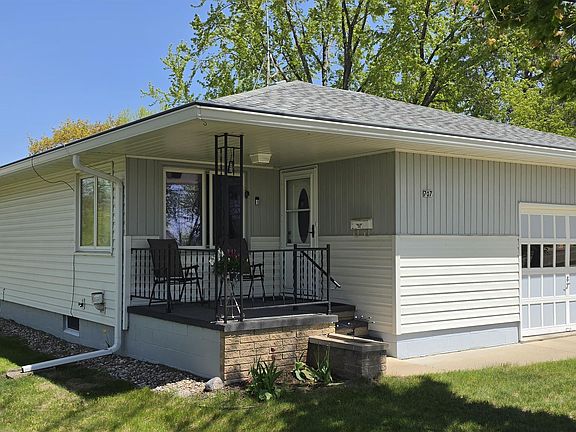 2nd image of 707 E 5th St