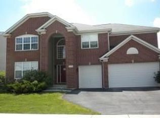 2962 Shamrock Cir, Elgin, IL 60124