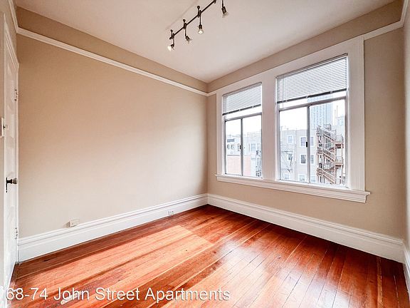 5th image of 72 John St