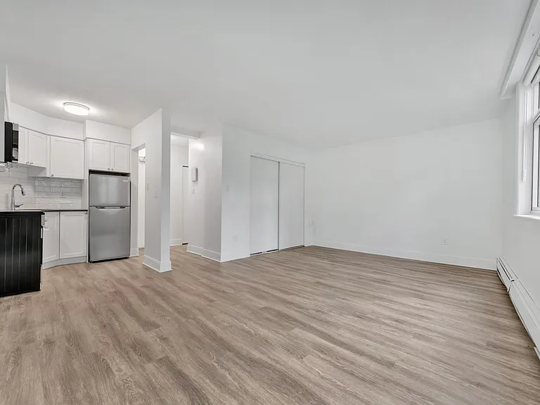 1175 Haro St — Photo 3