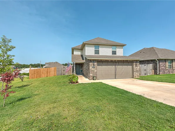 1025 Rachel St, Gentry, AR 72734