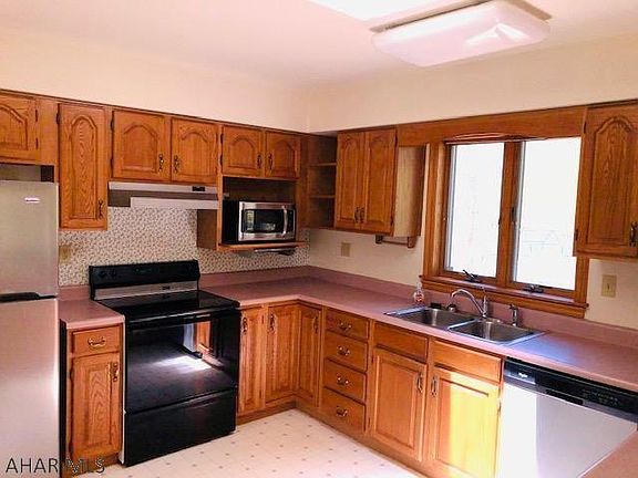 2nd image of 156 Beechwood Dr