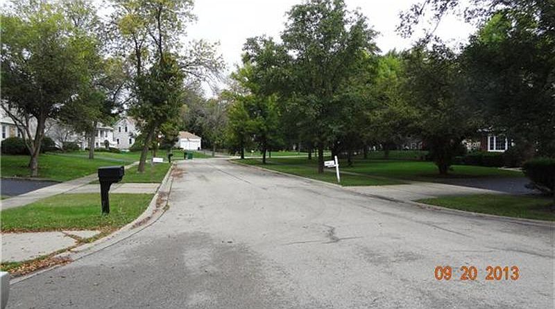 2nd image of 6 Aspen Ct