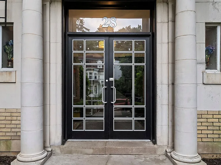 28 Gates Apartments — Photo 15