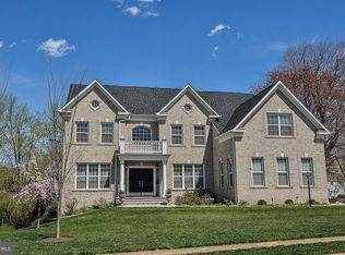 6444 Divine St, Mc Lean, VA 22101