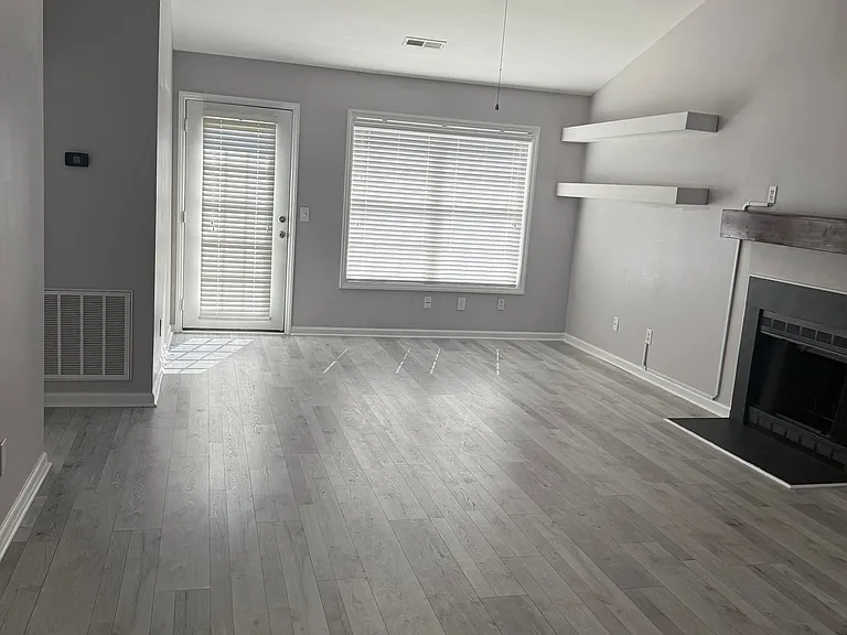 801 Remount Ct — Photo 2